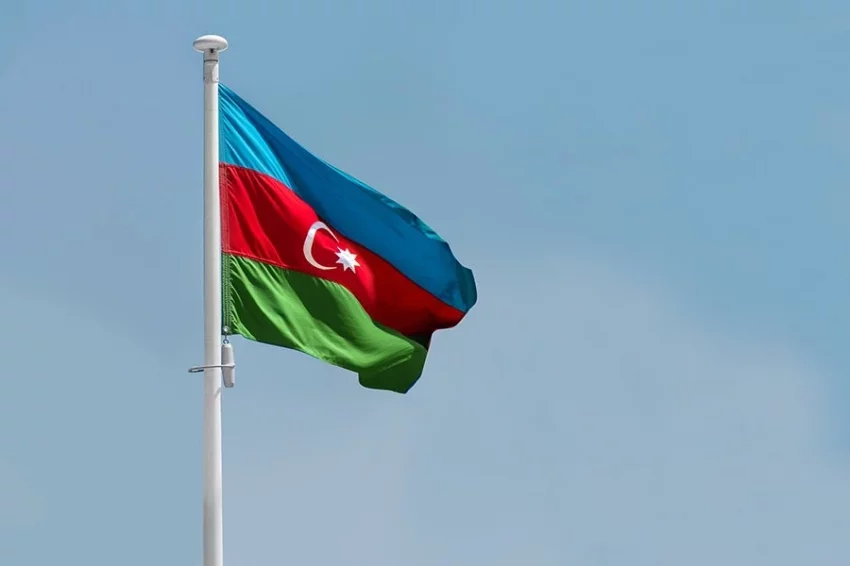 Баку решил поиграть в Закавказье в «тяни-толкай» 