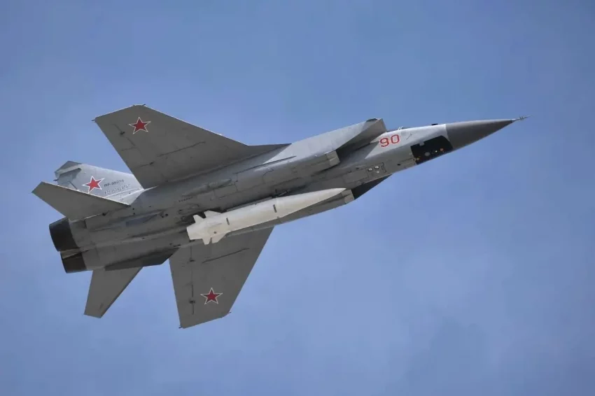 Сладков об атаке на аэродром Староконстантинов: «Не было задачи рыхлить тротилом ВПП»