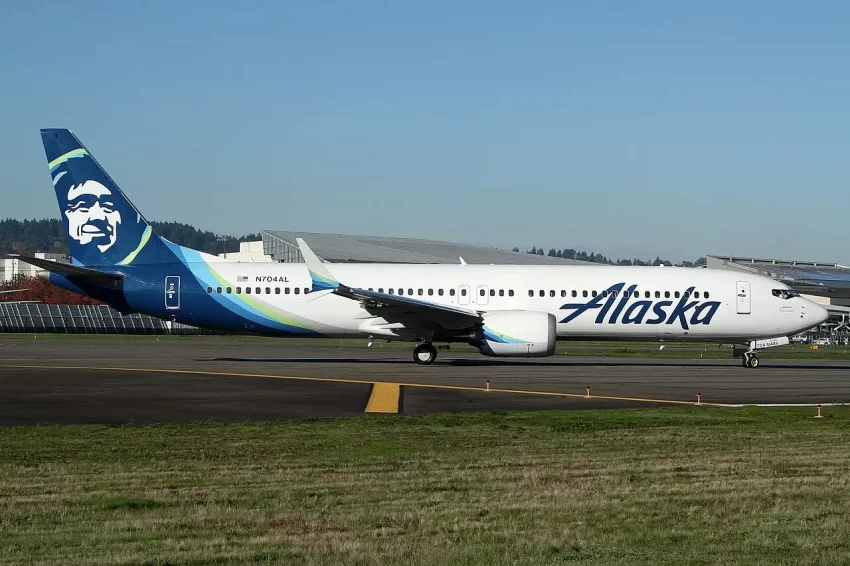 Репутация Boeing продолжает страдать: впервые с компанией судятся члены экипажа самолёта