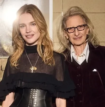 Наталья Водянова и Линда Евангелиста на открытии выставки Энни Лейбовиц в Испании