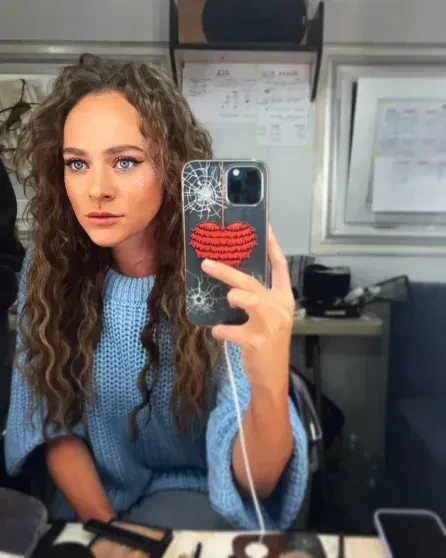 "Трагическая глупость". Юлия Снигирь, Евгений Цыганов и Леонид Ермольник поддержали Аглаю Тарасову в суде по делу о наркотиках