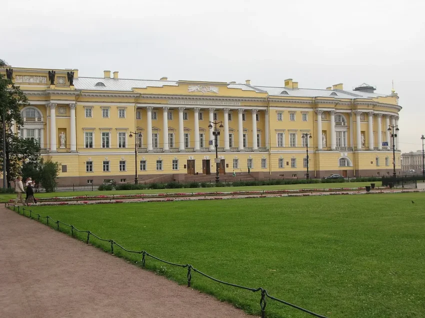 Конституционный суд разрешил конфискацию имущества родственников коррупционеров