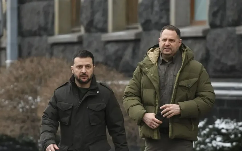 Ермак: Пока Зеленский президент, вывода войск с Донбасса не будет