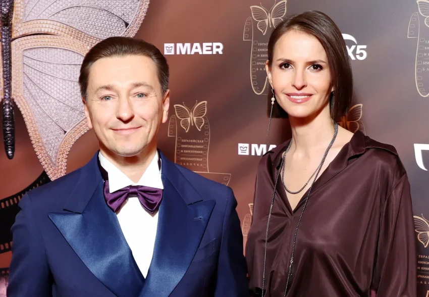 Никита Михалков, Виктория Исакова, Сергей Безруков и Александр Петров на премии "Бриллиантовая бабочка"