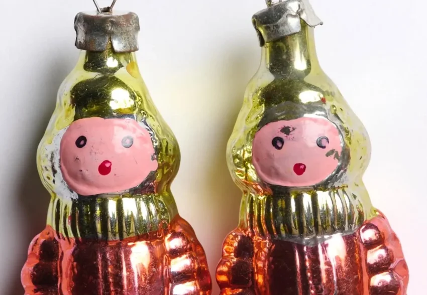 "Это с ёлки моей бабушки". В сети обсуждают "советские" ёлочные игрушки от дизайнера Dior Джонатана Андерсона