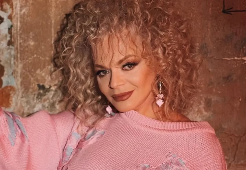 Лариса Долина предложила возвращать деньги покупательнице своей квартиры в течение трёх лет