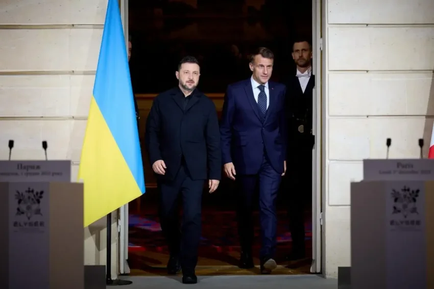 Париж выступает за кредит Киеву из средств России, но не из французских банков