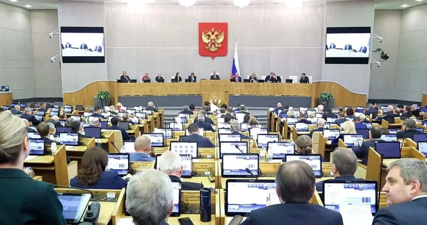 Госдума РФ ужесточила наказание за дезертирство для бывших заключенных