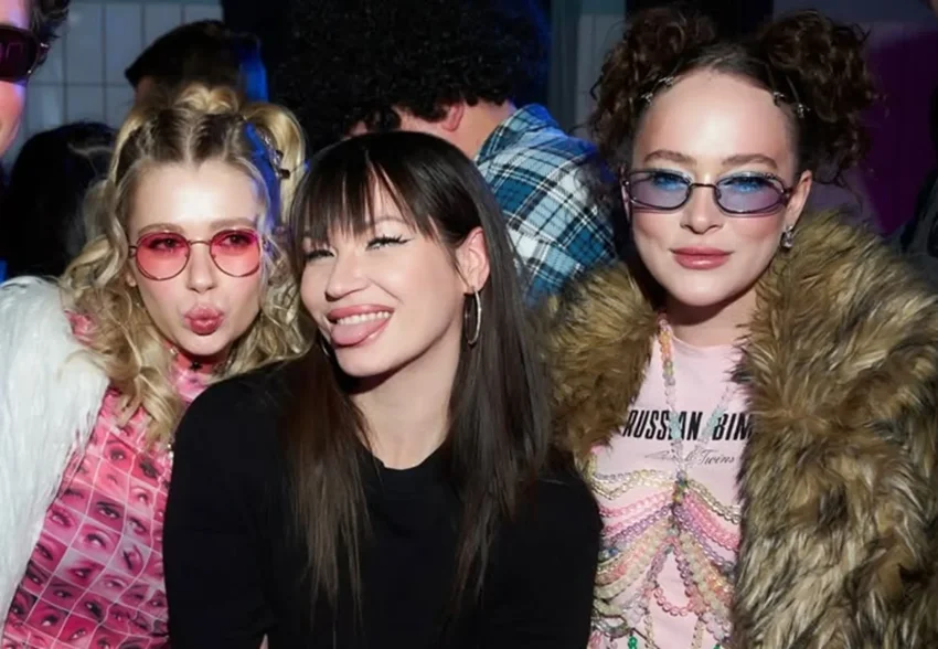 Винтаж Dolce & Gabbana, хиты нулевых и Аглая Тарасова среди гостей: Ида Галич устроила новогоднюю ретровечеринку