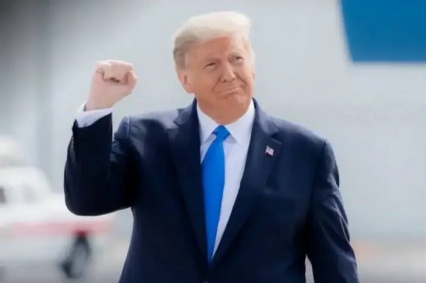 Экс-советник Трампа посоветовал Мачадо отдать нобелевскую медаль президенту США