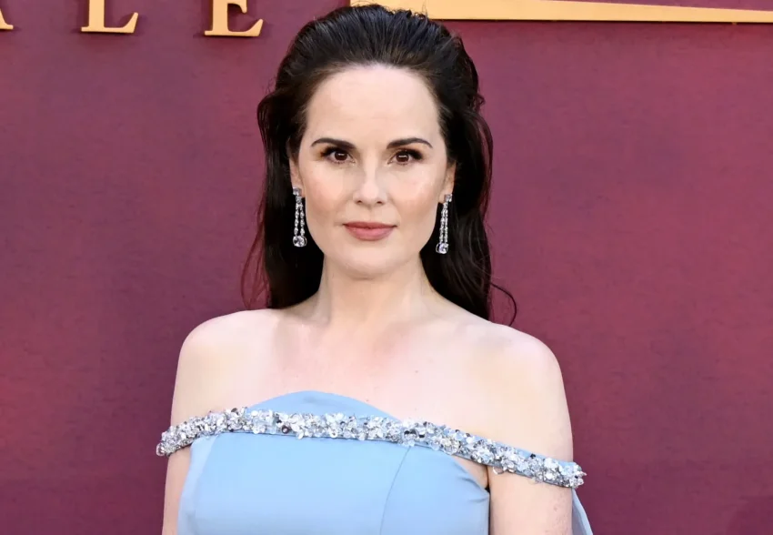 44-летняя звезда "Аббатства Даунтон" Мишель Докери впервые стала мамой