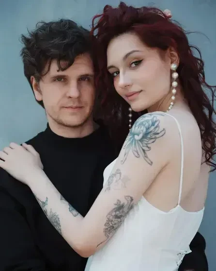 Дочь Любови Толкалиной, которая недавно развелась с мужем, заподозрили в беременности