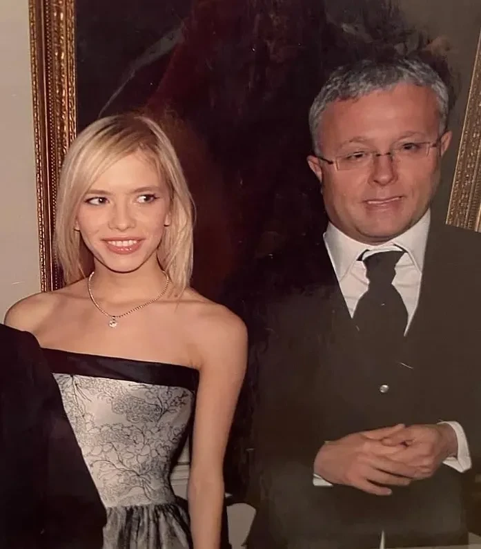 "Даже стало лучше". Александр Лебедев высказался о расставании с Еленой Перминовой, "суде" над детьми и заявил, что "не знает" о её отношениях с Тарасом Романовым