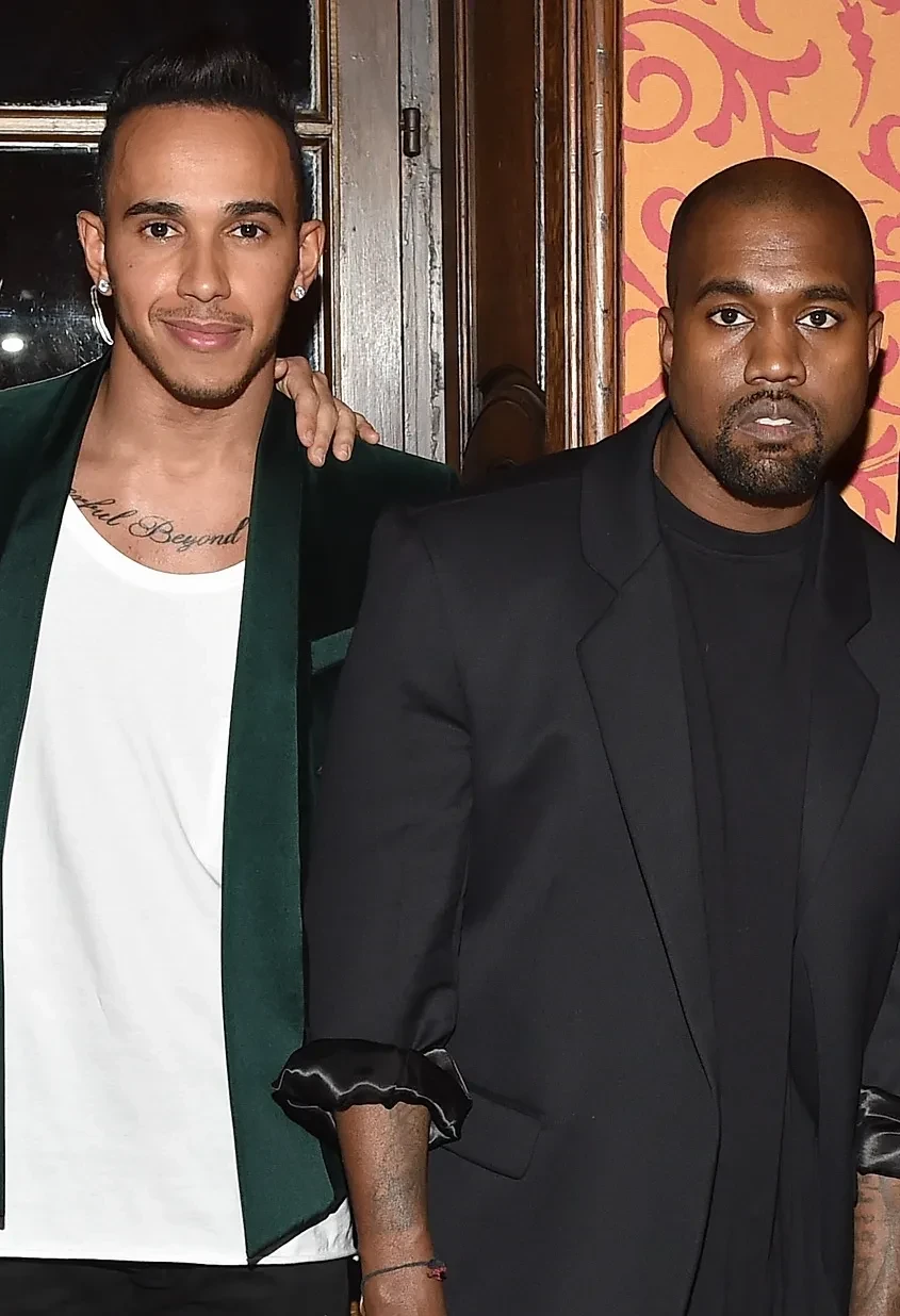 "До безумия ревнует". Стало известно, как Канье Уэст относится к новому роману бывшей жены Ким Кардашьян