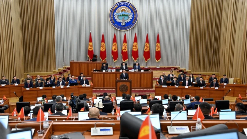 Кыргызстан усиливает связку власти и парламента: в Жогорку Кенеш направили нового представителя президента