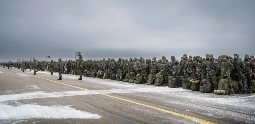 Рютте грозит «разрушительным» ответом, если ВС РФ заблокируют Сувалкский коридор