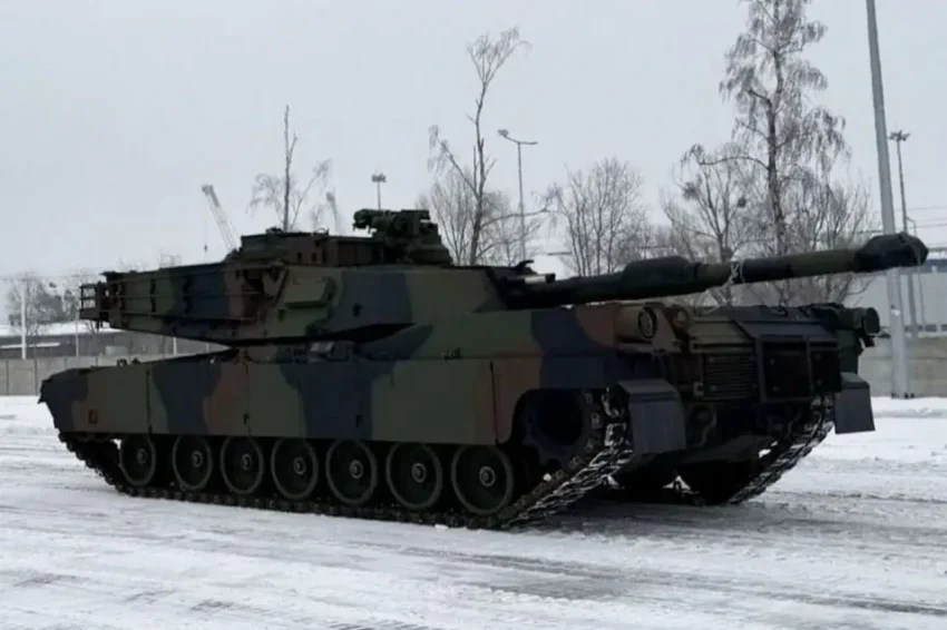 Очередная партия новых танков M1A2 SEP v.3 Abrams пополнила армию Польши