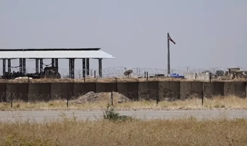 Уже вторая американская база за неделю переходит под контроль сирийских войск