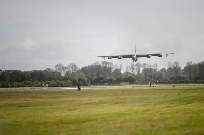 Британия запретила США использовать свои авиабазы для ударов по Ирану