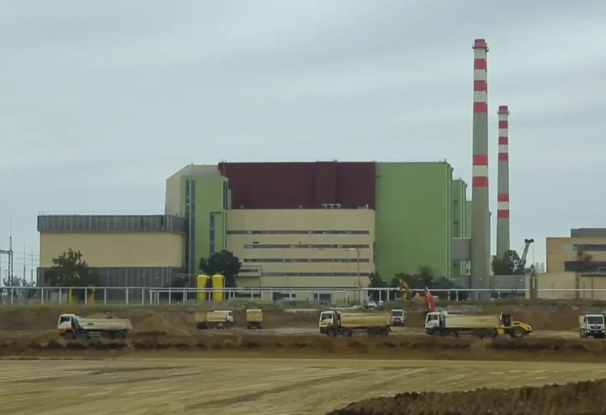 Венгрия развернёт войска у критической энергоинфраструктуры - от атак Украины