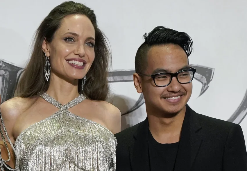 Сын Анджелины Джоли и Брэда Питта отказался от фамилии отца