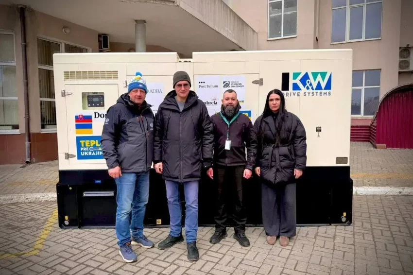 Жителям Одессы торжественно передали генератор, но после видеосъёмки забрали