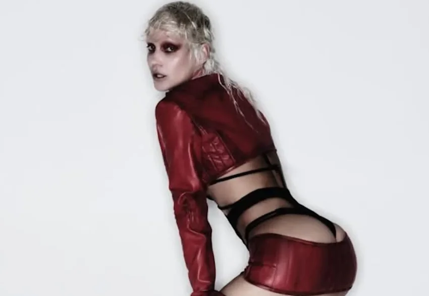 "Жаль её". Глюкоза снялась в новых образах и столкнулась с хейтом